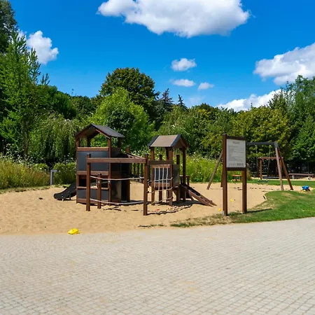 Wola - Parking, Balcony, Quiet & Quarter - By Rentujemy Apartamento