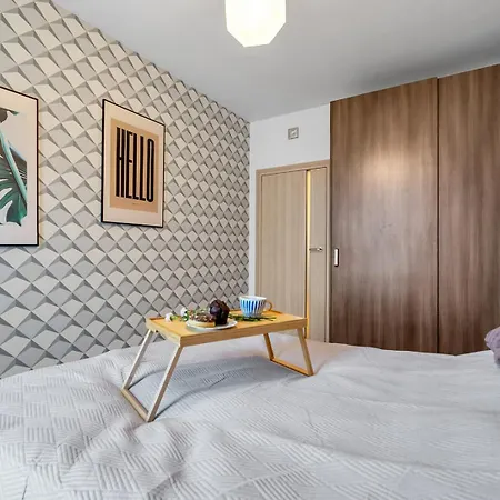 Wola - Parking, Balcony, Quiet & Quarter - By Rentujemy * Warsaw