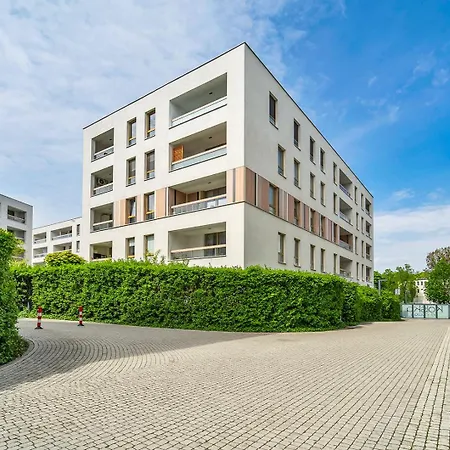 Wola - Parking, Balcony, Quiet & Quarter - By Rentujemy *