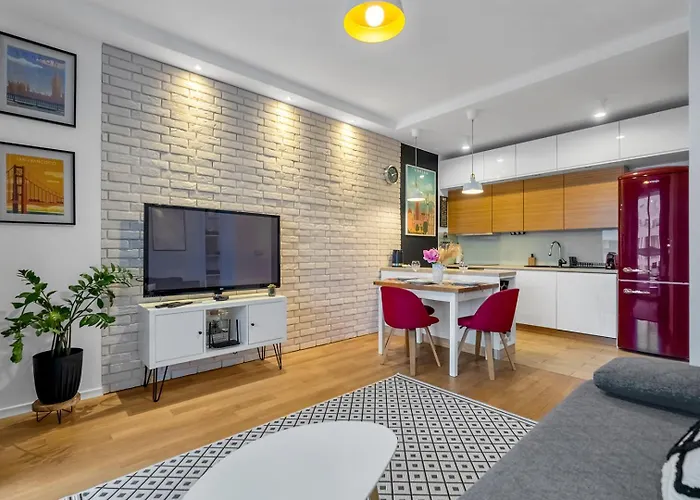 Wola - Parking, Balcony, Quiet & Quarter - By Rentujemy