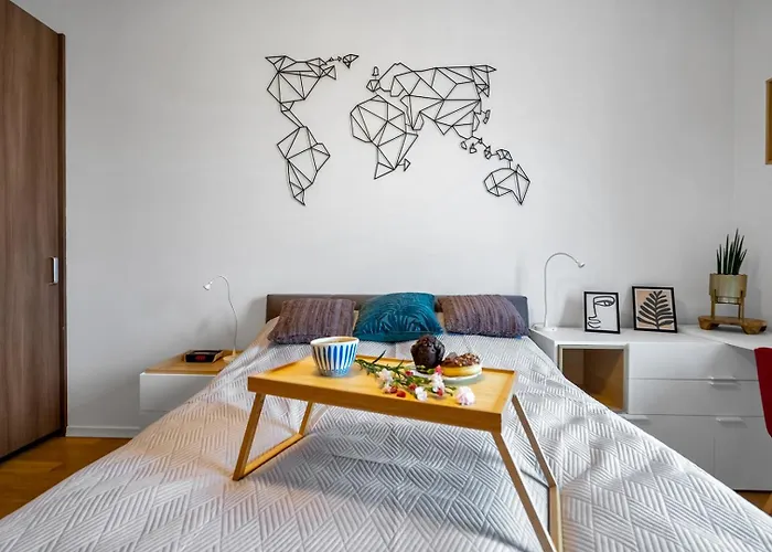 Wola - Parking, Balcony, Quiet & Quarter - By Rentujemy