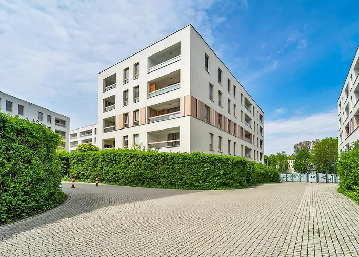 Wola - Parking, Balcony, Quiet & Quarter - By Rentujemy *